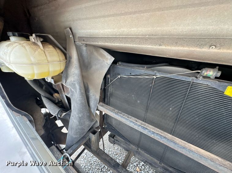 image for item DO0743 1999 Tiffin Motor Homes Allegro Bus RV