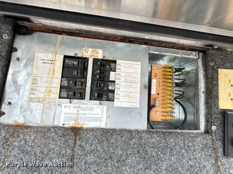 image for item DO0743 1999 Tiffin Motor Homes Allegro Bus RV