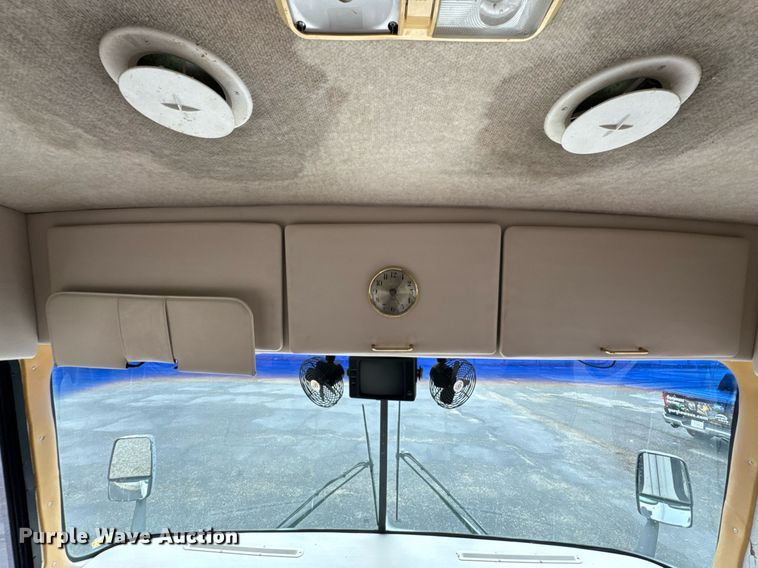 image for item DO0743 1999 Tiffin Motor Homes Allegro Bus RV