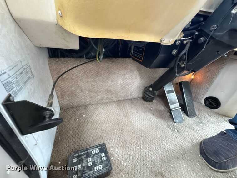 image for item DO0743 1999 Tiffin Motor Homes Allegro Bus RV