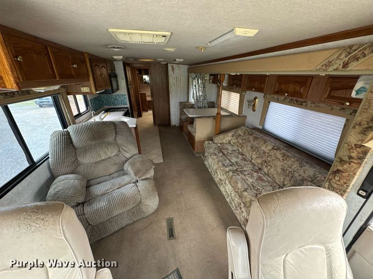 image for item DO0743 1999 Tiffin Motor Homes Allegro Bus RV