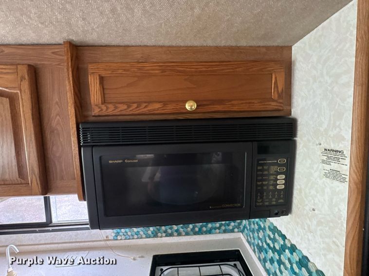 image for item DO0743 1999 Tiffin Motor Homes Allegro Bus RV