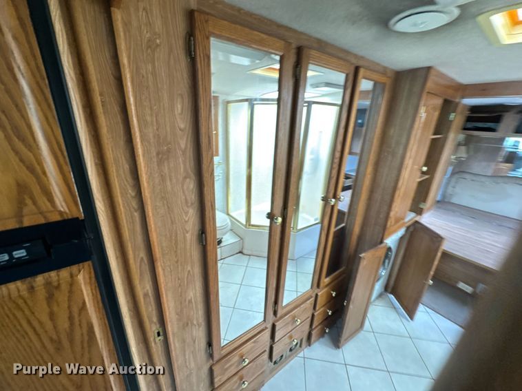 image for item DO0743 1999 Tiffin Motor Homes Allegro Bus RV