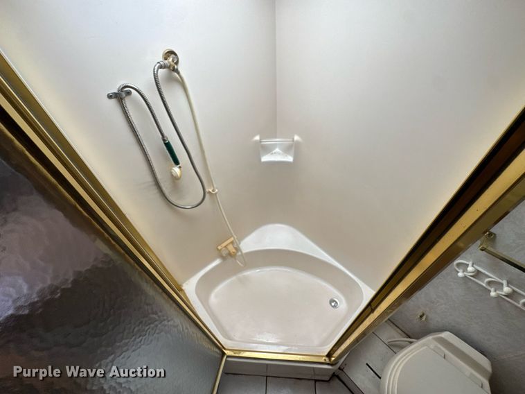 image for item DO0743 1999 Tiffin Motor Homes Allegro Bus RV