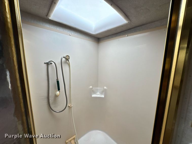 image for item DO0743 1999 Tiffin Motor Homes Allegro Bus RV