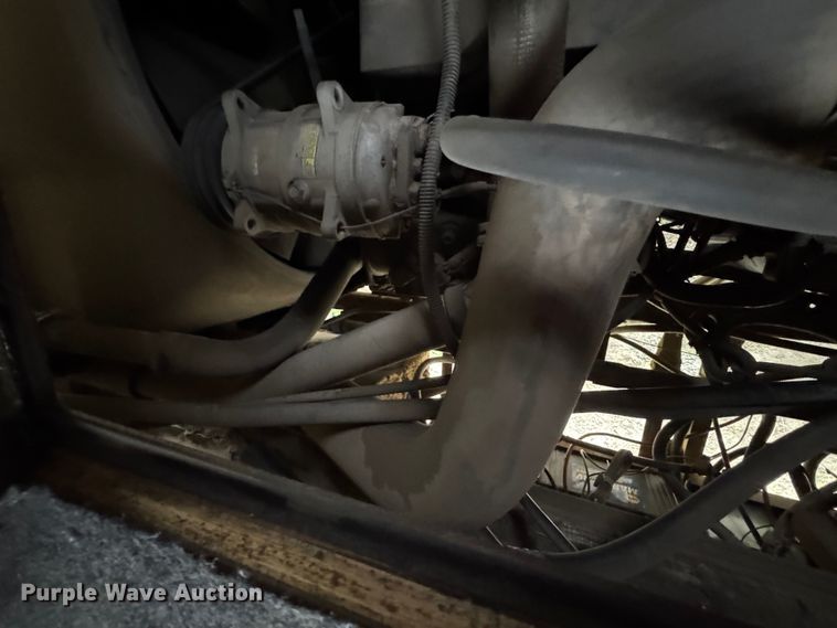 image for item DO0743 1999 Tiffin Motor Homes Allegro Bus RV