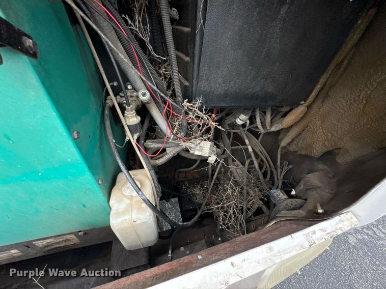 image for item DO0743 1999 Tiffin Motor Homes Allegro Bus RV