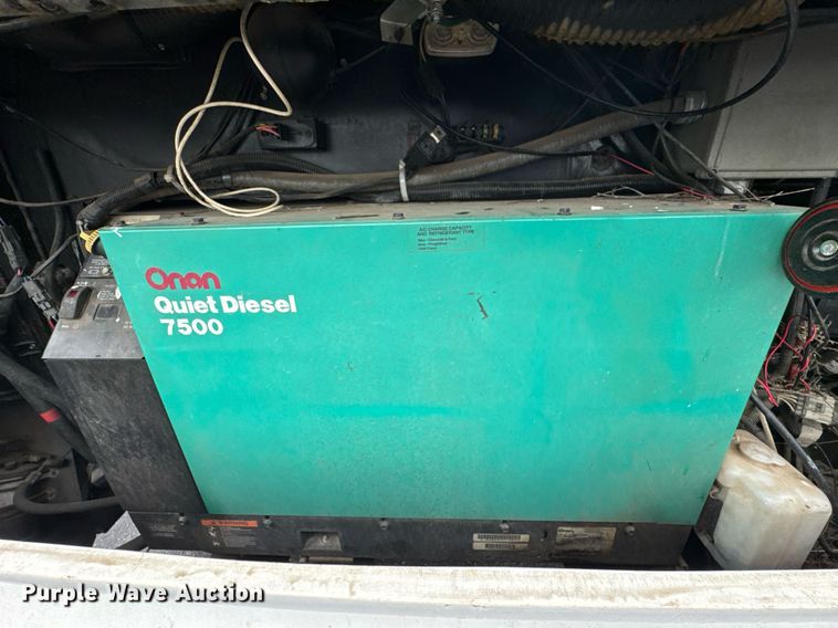 image for item DO0743 1999 Tiffin Motor Homes Allegro Bus RV