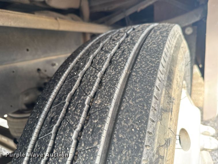 image for item DO0743 1999 Tiffin Motor Homes Allegro Bus RV