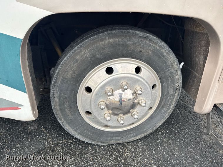 image for item DO0743 1999 Tiffin Motor Homes Allegro Bus RV