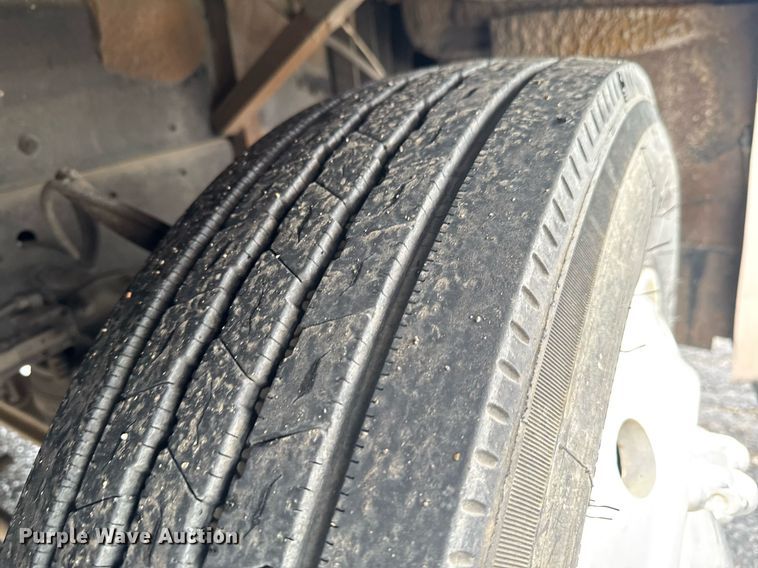 image for item DO0743 1999 Tiffin Motor Homes Allegro Bus RV