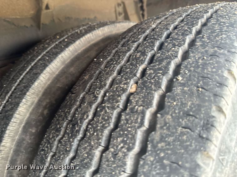 image for item DO0743 1999 Tiffin Motor Homes Allegro Bus RV