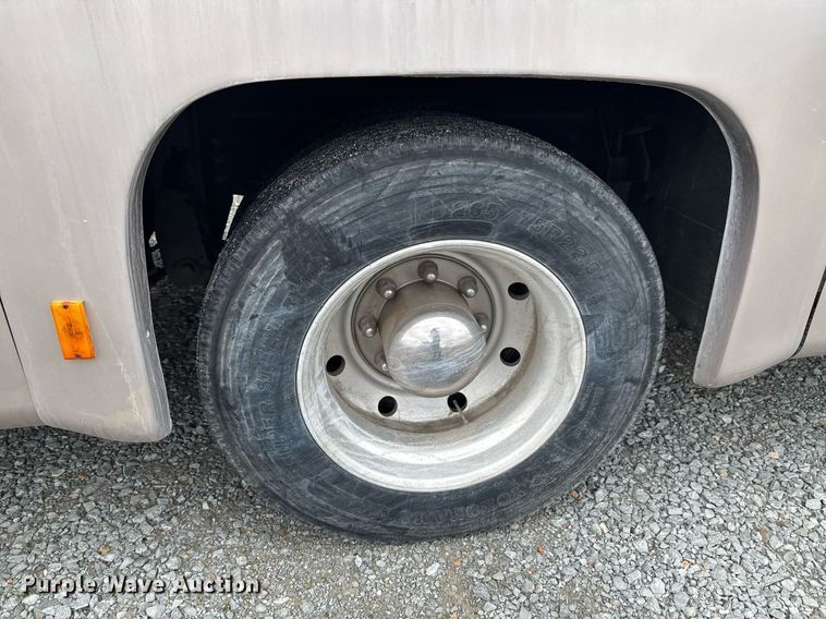 image for item DO0743 1999 Tiffin Motor Homes Allegro Bus RV