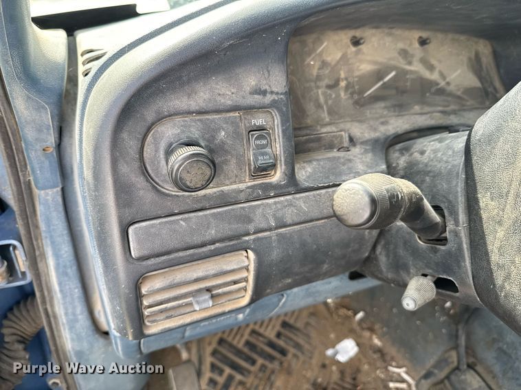 image for item DO0783 1997 Ford F250 SuperCab pickup truck