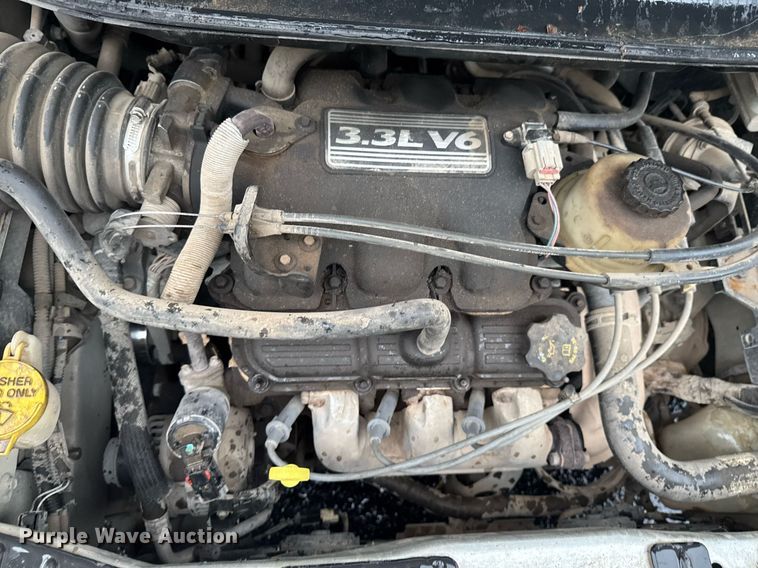 image for item DO0787 2005 Chrysler Town & Country LX van