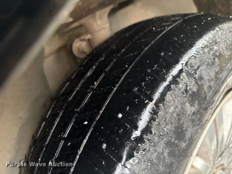 image for item DO0787 2005 Chrysler Town & Country LX van