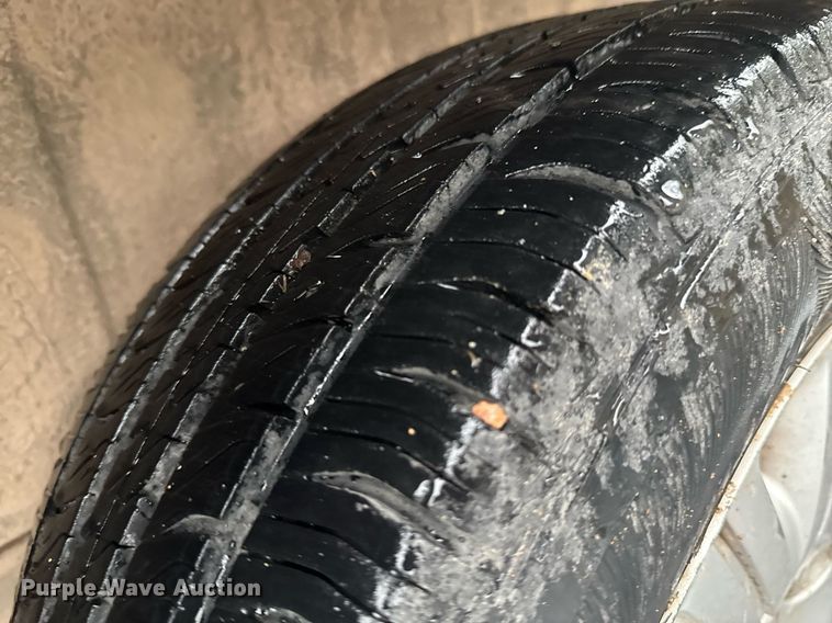 image for item DO0787 2005 Chrysler Town & Country LX van