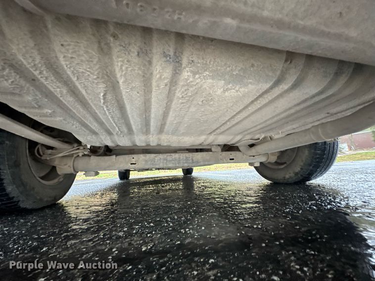 image for item DO0787 2005 Chrysler Town & Country LX van