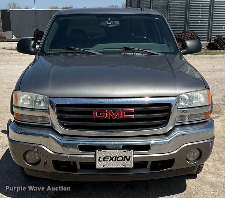 image for item DO0806 2006 GMC Sierra 1500 SLT Crew Cab pickup truck