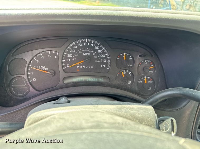 image for item DO0806 2006 GMC Sierra 1500 SLT Crew Cab pickup truck