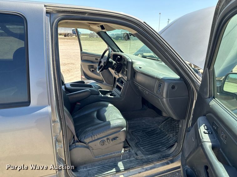 image for item DO0806 2006 GMC Sierra 1500 SLT Crew Cab pickup truck