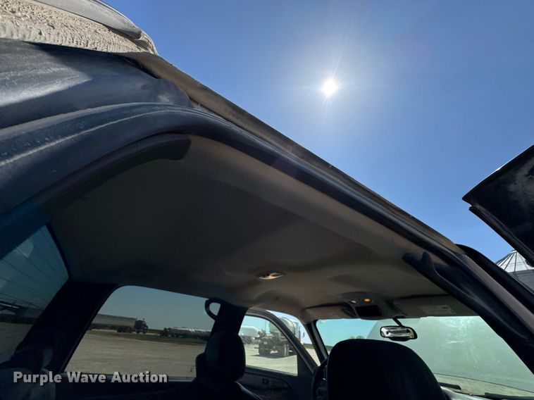 image for item DO0806 2006 GMC Sierra 1500 SLT Crew Cab pickup truck