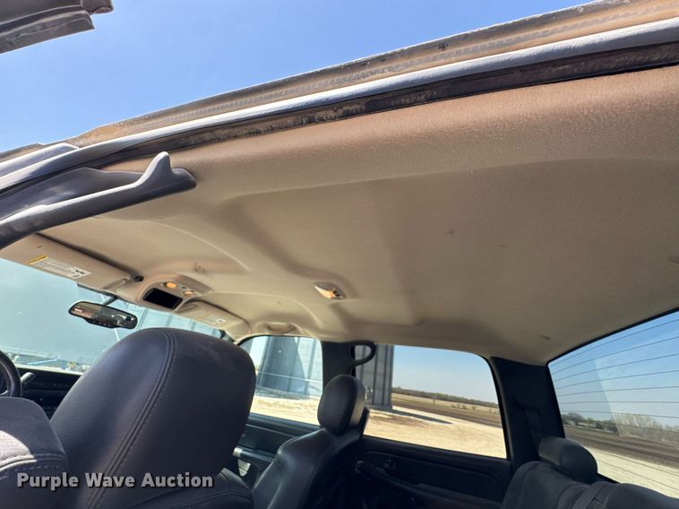 image for item DO0806 2006 GMC Sierra 1500 SLT Crew Cab pickup truck