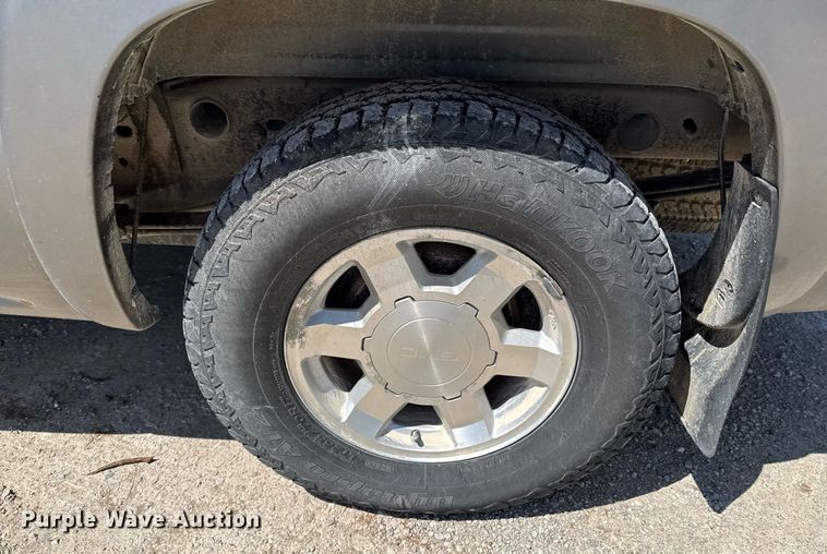 image for item DO0806 2006 GMC Sierra 1500 SLT Crew Cab pickup truck