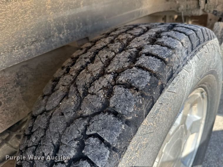 image for item DO0806 2006 GMC Sierra 1500 SLT Crew Cab pickup truck