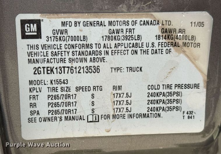 image for item DO0806 2006 GMC Sierra 1500 SLT Crew Cab pickup truck