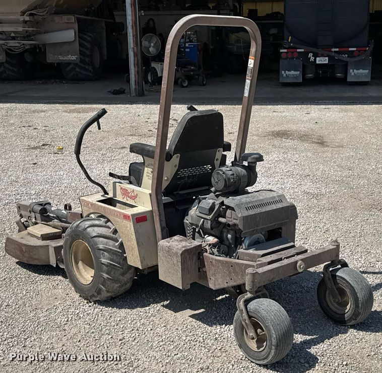 image for item DO0809 2007 Grasshopper 723K H2 lawn mower