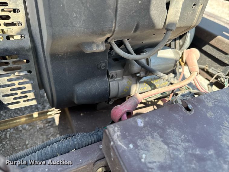 image for item DO0809 2007 Grasshopper 723K H2 lawn mower