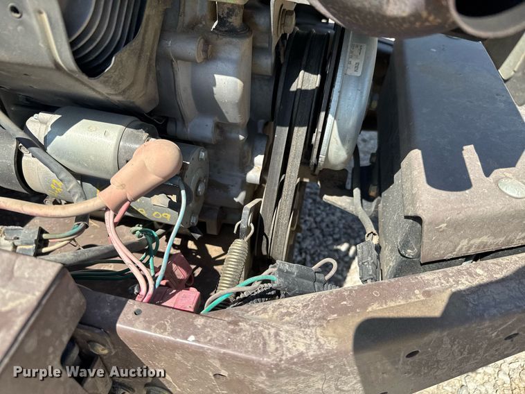 image for item DO0809 2007 Grasshopper 723K H2 lawn mower