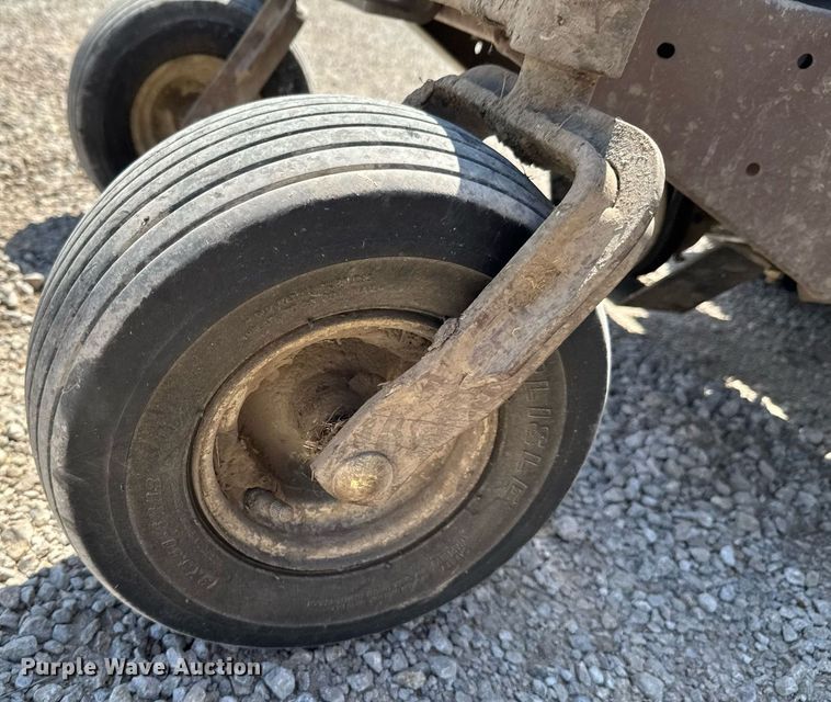 image for item DO0809 2007 Grasshopper 723K H2 lawn mower