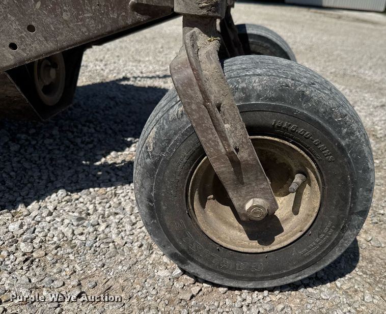 image for item DO0809 2007 Grasshopper 723K H2 lawn mower