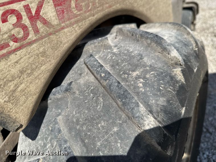 image for item DO0809 2007 Grasshopper 723K H2 lawn mower