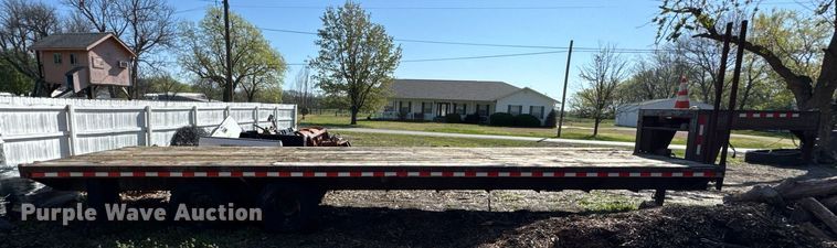 image for item DO0823 1988 Trailmann flatbed trailer