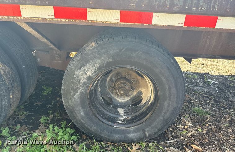 image for item DO0823 1988 Trailmann flatbed trailer