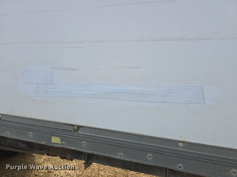 image for item DO7803 2005 GMC C7500 box truck