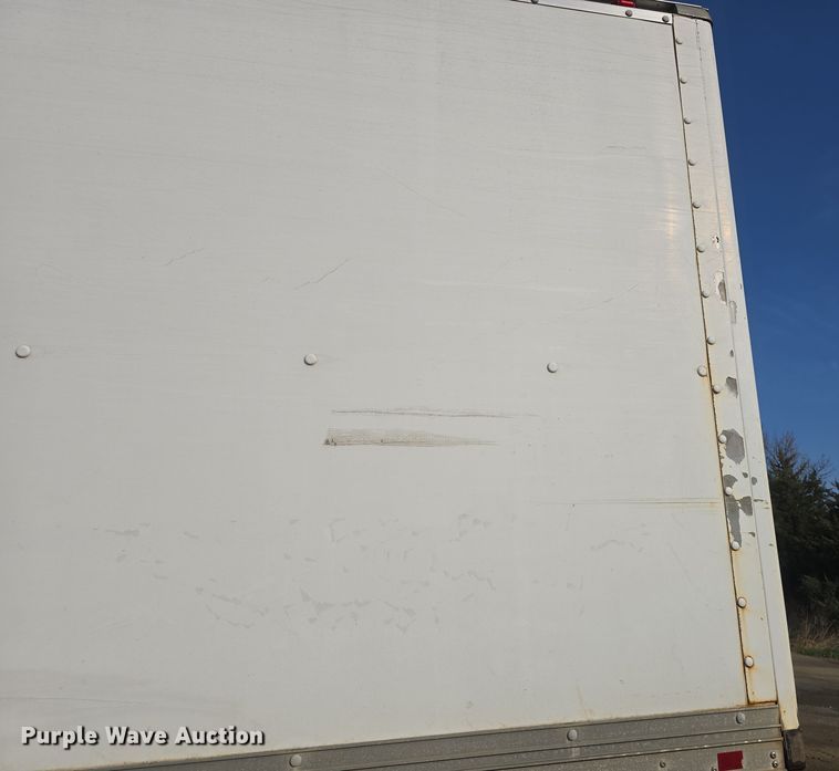 image for item DO7803 2005 GMC C7500 box truck