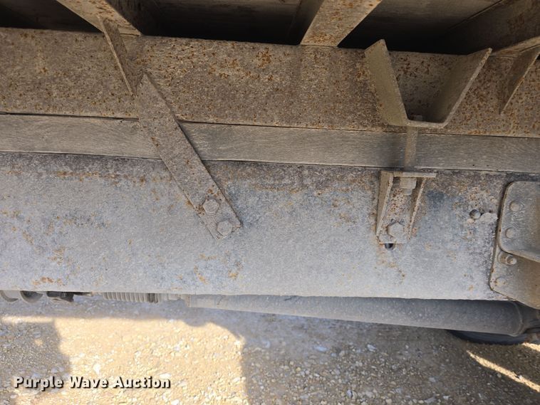 image for item DO7803 2005 GMC C7500 box truck