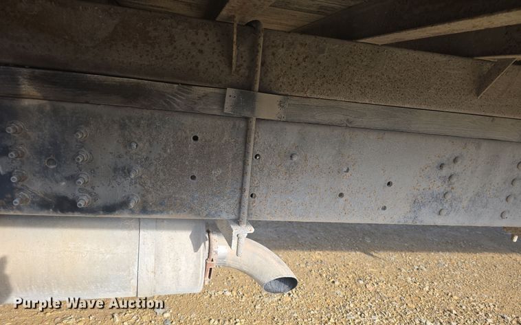 image for item DO7803 2005 GMC C7500 box truck