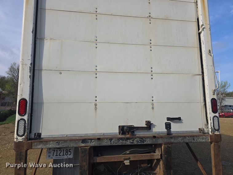 image for item DO7803 2005 GMC C7500 box truck