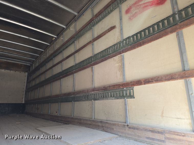 image for item DO7803 2005 GMC C7500 box truck