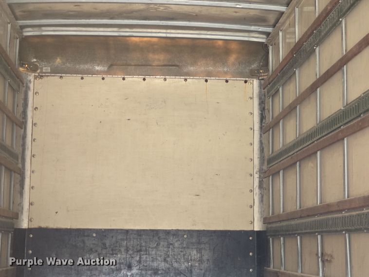 image for item DO7803 2005 GMC C7500 box truck