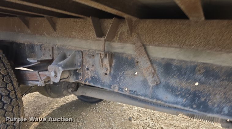 image for item DO7803 2005 GMC C7500 box truck