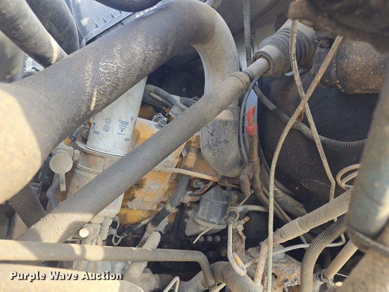 image for item DO7803 2005 GMC C7500 box truck