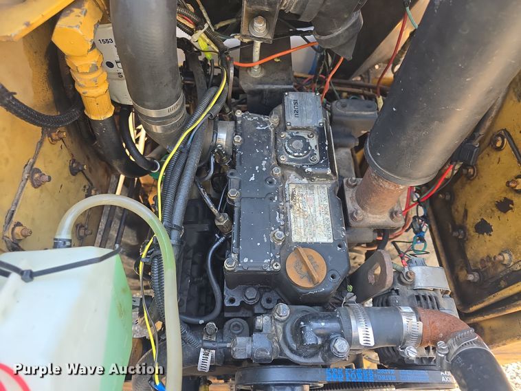 image for item DO7873 1983 Ford CL25 skid steer loader