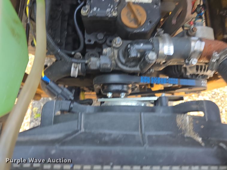 image for item DO7873 1983 Ford CL25 skid steer loader