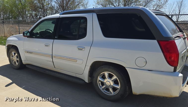 image for item DO7876 2004 GMC Envoy XUV SLT SUV